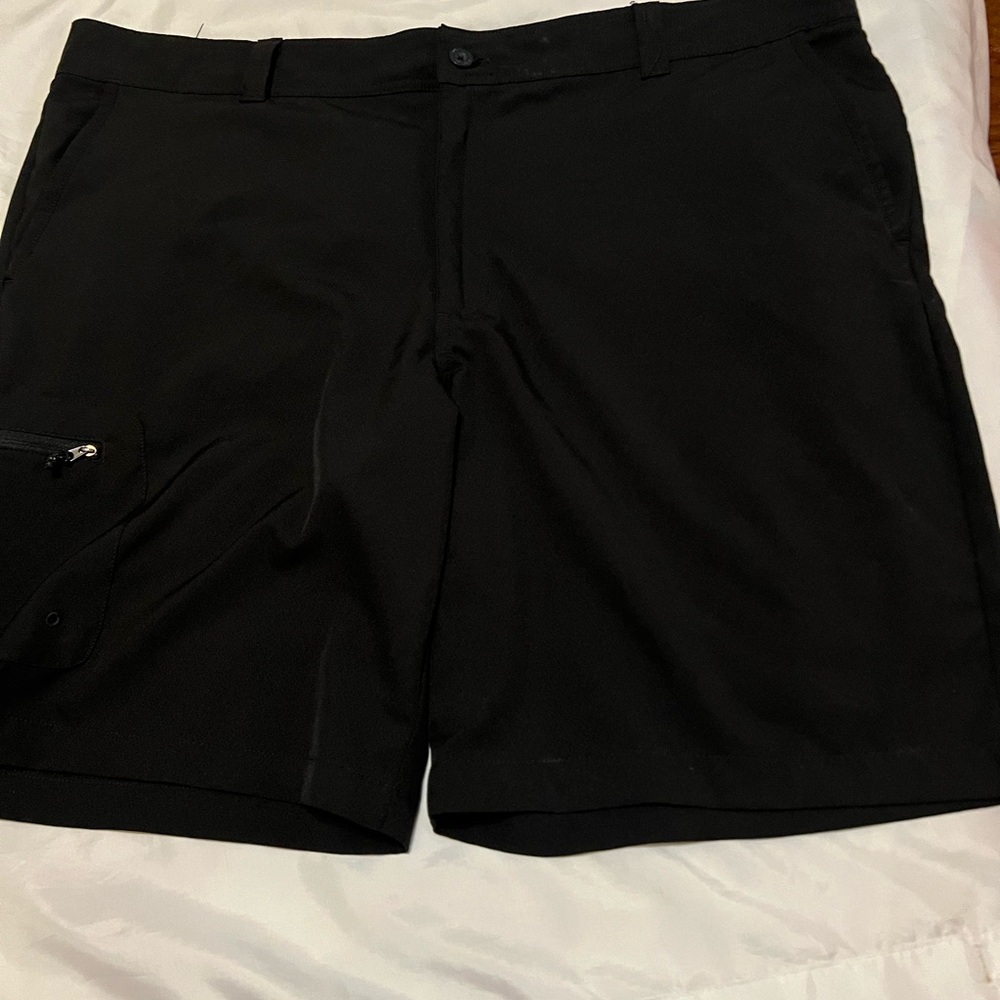 Men's Black Magellan Shorts sz 44